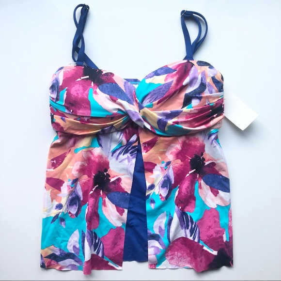 24th & Ocean Other - NEW 24th & Ocean Women’s swim top in pink/blue -size small
